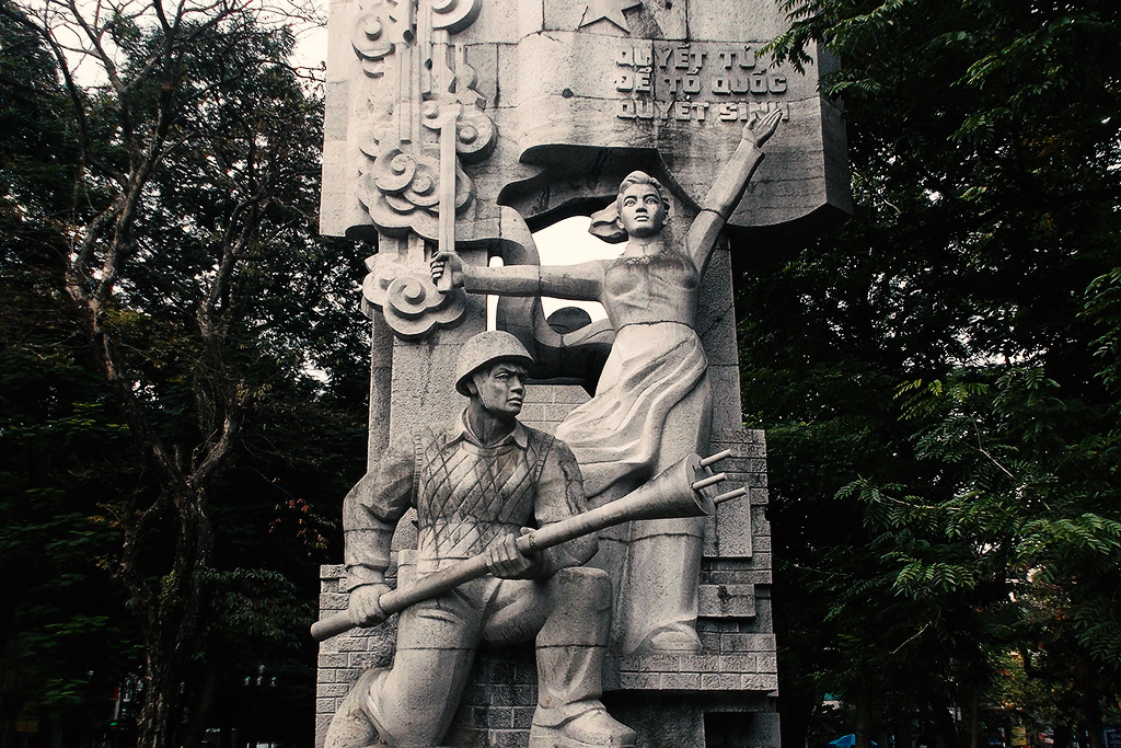 Hang Dau Garden monument in Hanoi - before heading to the mysterious Halong Bay