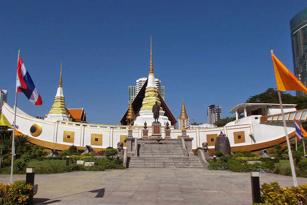 Wat Yannawa at Bangkok when staying more than just one night.