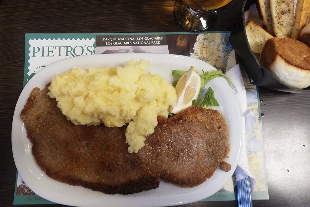 Veal escalope and mashed potatoes