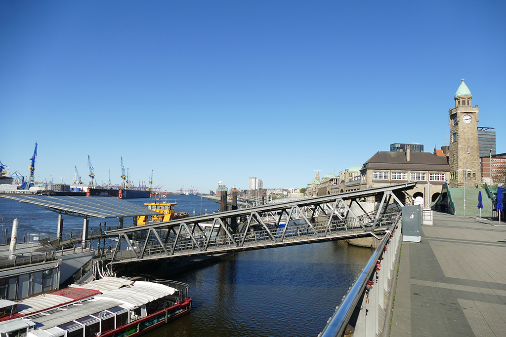 Guide to HAMBURG, the "Gateway to the World" byemyself
