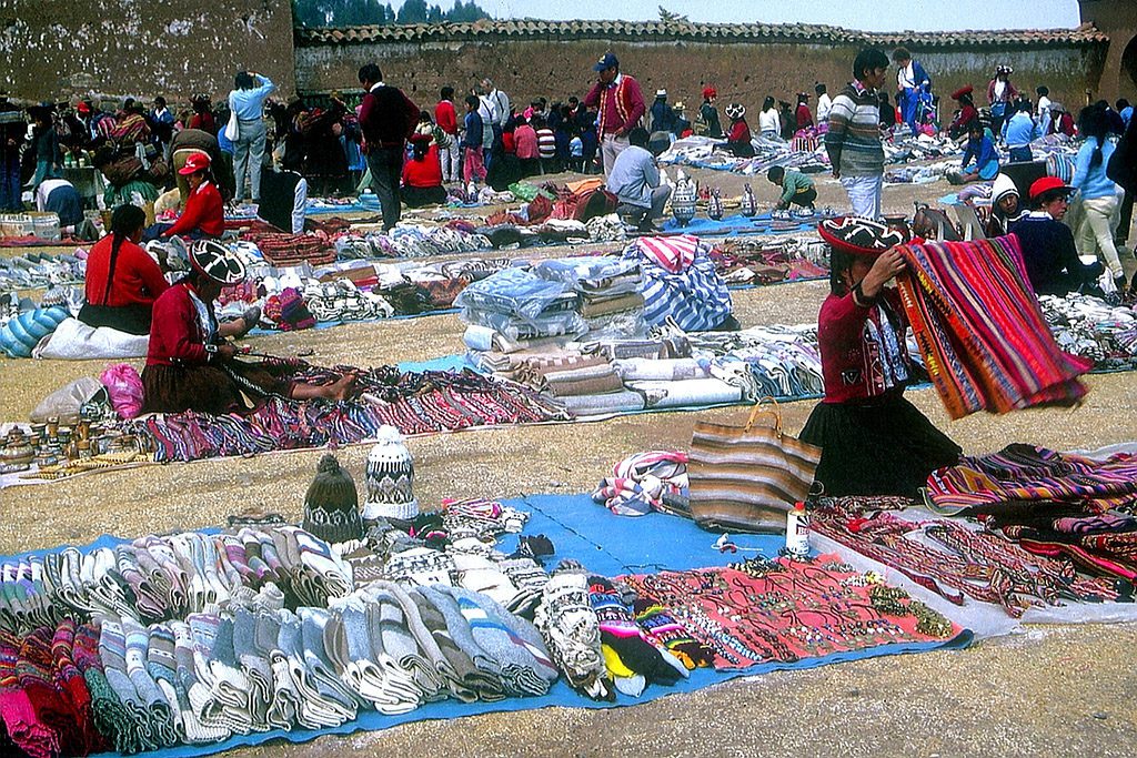 Market in Chincheros