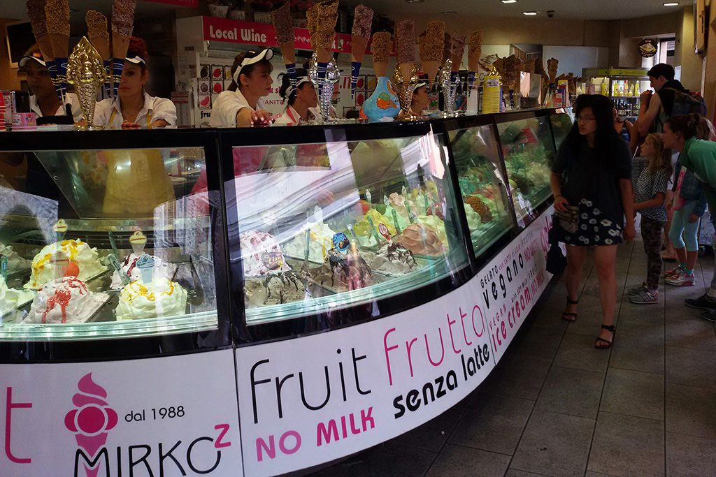 Ice Cream Parlor in Sirmione on Lake Garda