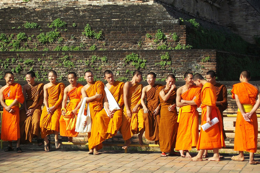 Buddhist monks in Chiang Mai, one of the must-see places in Thailand