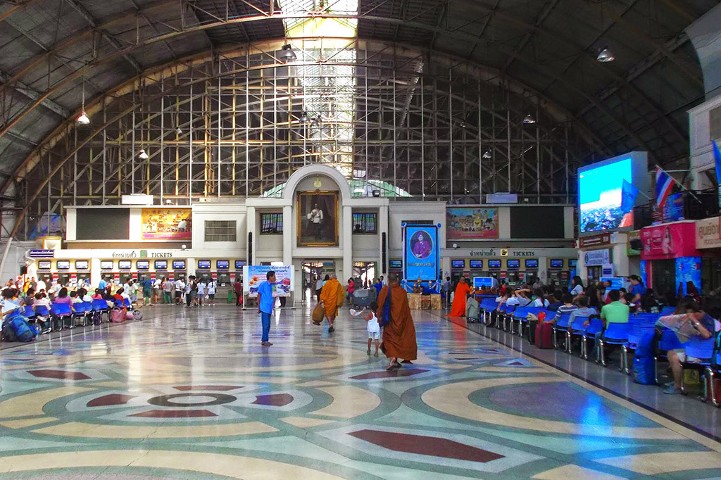 Hua Lamphong train station in Bangkok