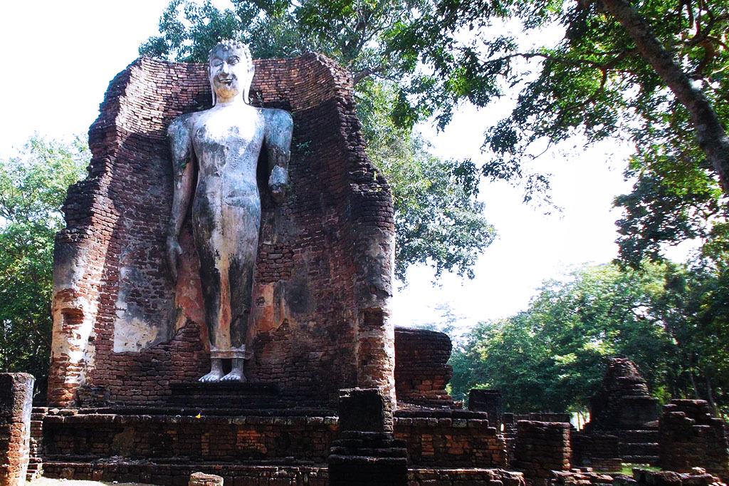 Wat Phra Si Iriyabot at the Khet Aranyik Forest in Kamphaeng Phet