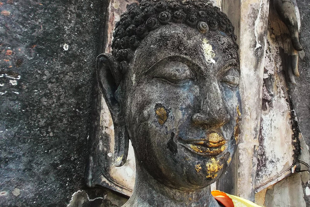 Buddha at Wat Saphan Hin in Sukhothai.