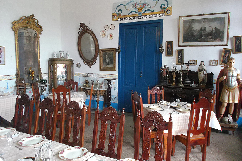 A Paladar, a privately run restaurant.