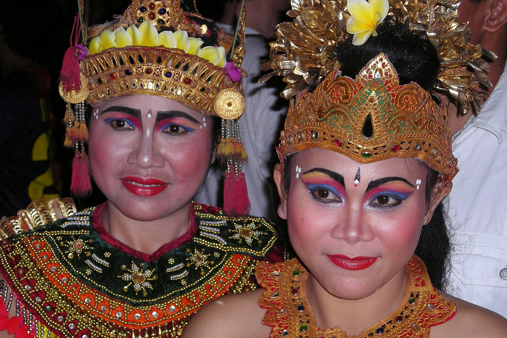 Kecak performers at Uluwatu.