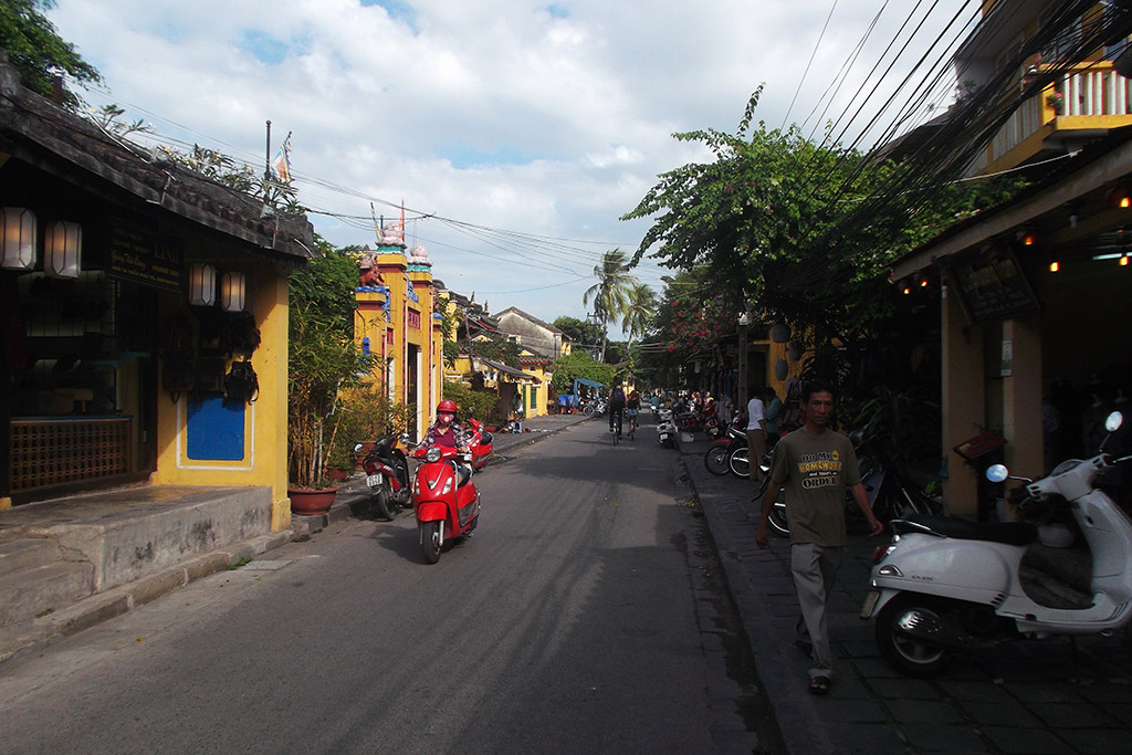 Street in Hoi An