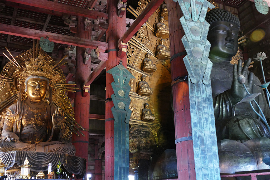 Japan's largest bronze Buddha at Nara