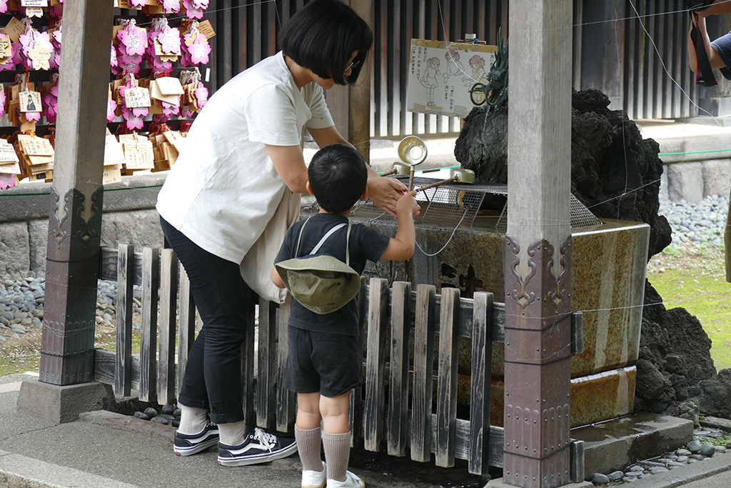 Ritual cleansing at the Ueno Park in Tokyo