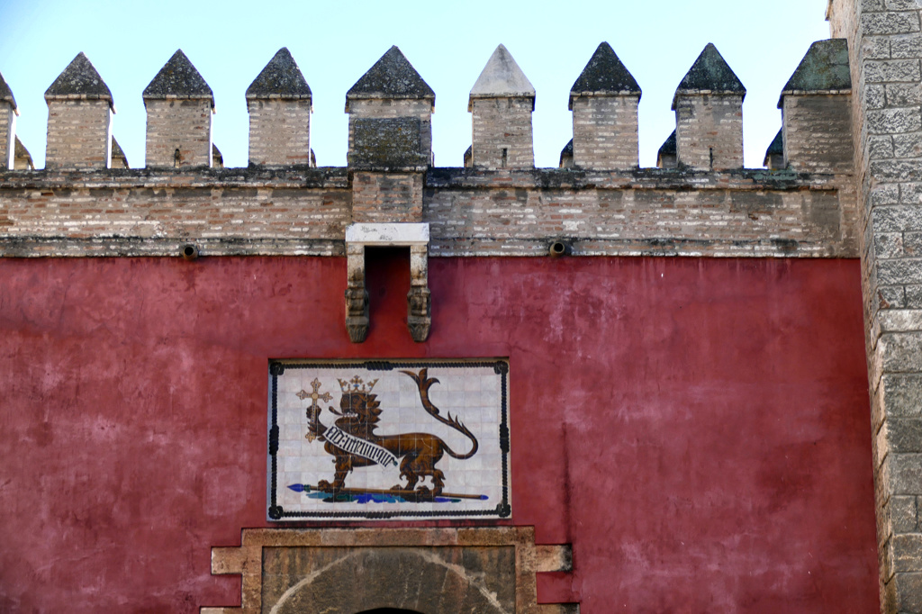 Puerta del Léon, the Lion Gate, from the 12th century at the Alcazár of Seville.