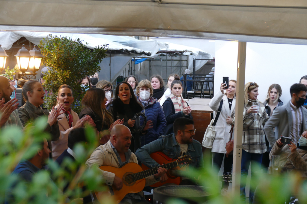 People singing at a tabanco in Jerez.