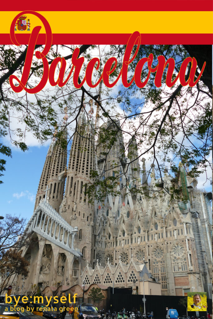 Pinnable Picture on the Post on Seven Days in BARCELONA And Ten Reasons Not to Miss Out on a Visit