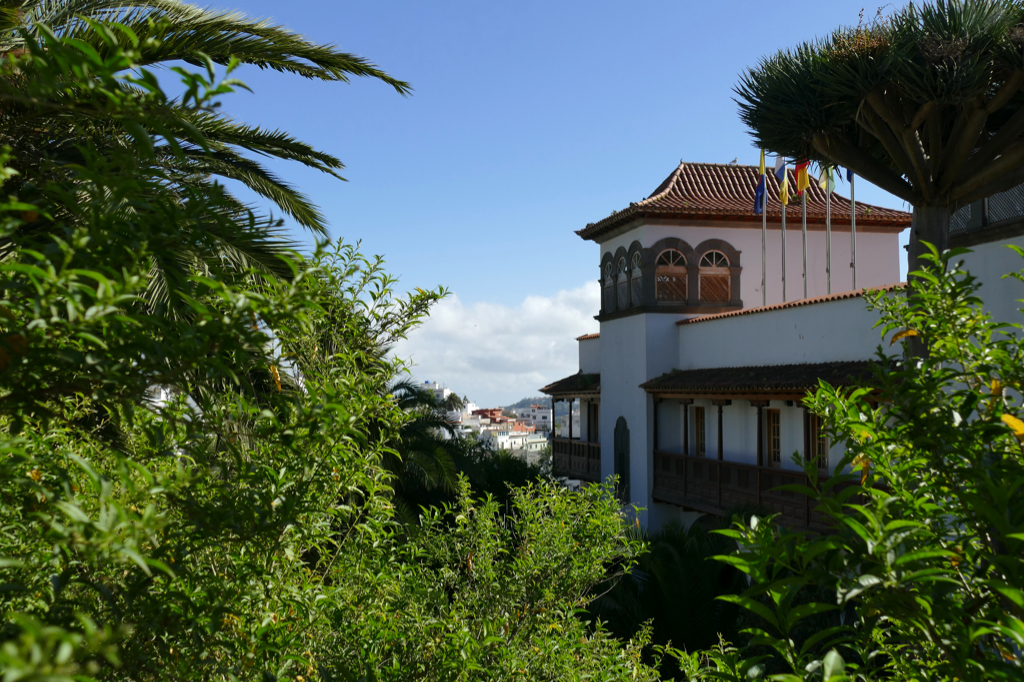 Visit the Market in Teror before going to Arucas