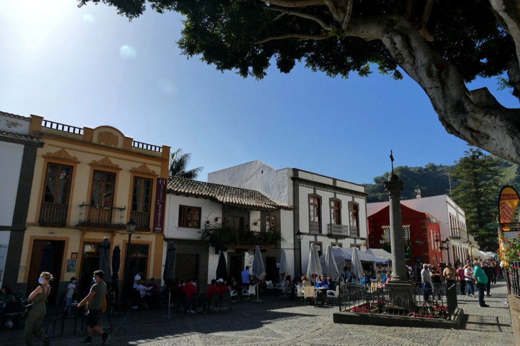 Visit the Market in Teror before going to Arucas