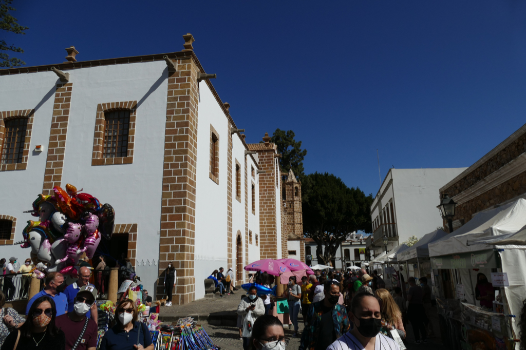 Visit the Market in Teror before going to Arucas