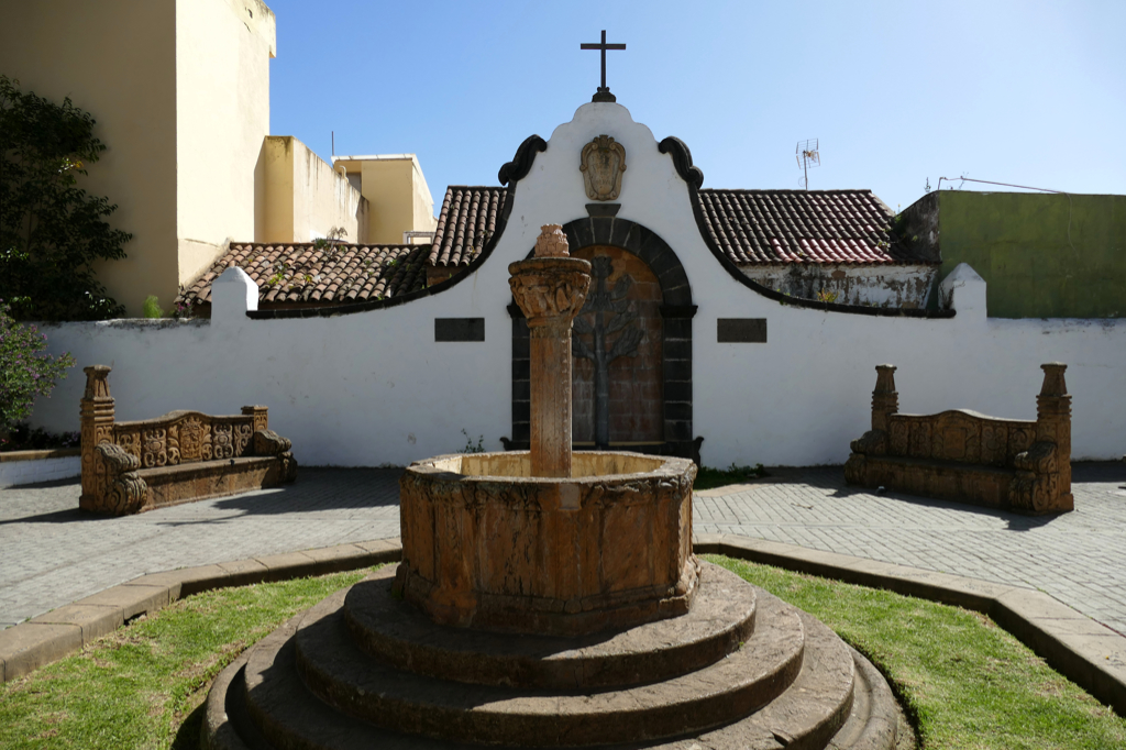 Plaza Teresa de Bolívar in Teror