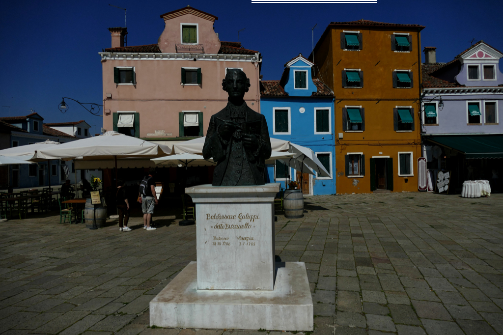 A monument on Piazza Baldassare Galuppi commemorates the Italian composer Baldassare Galuppi, who was born in Burano in 1706.