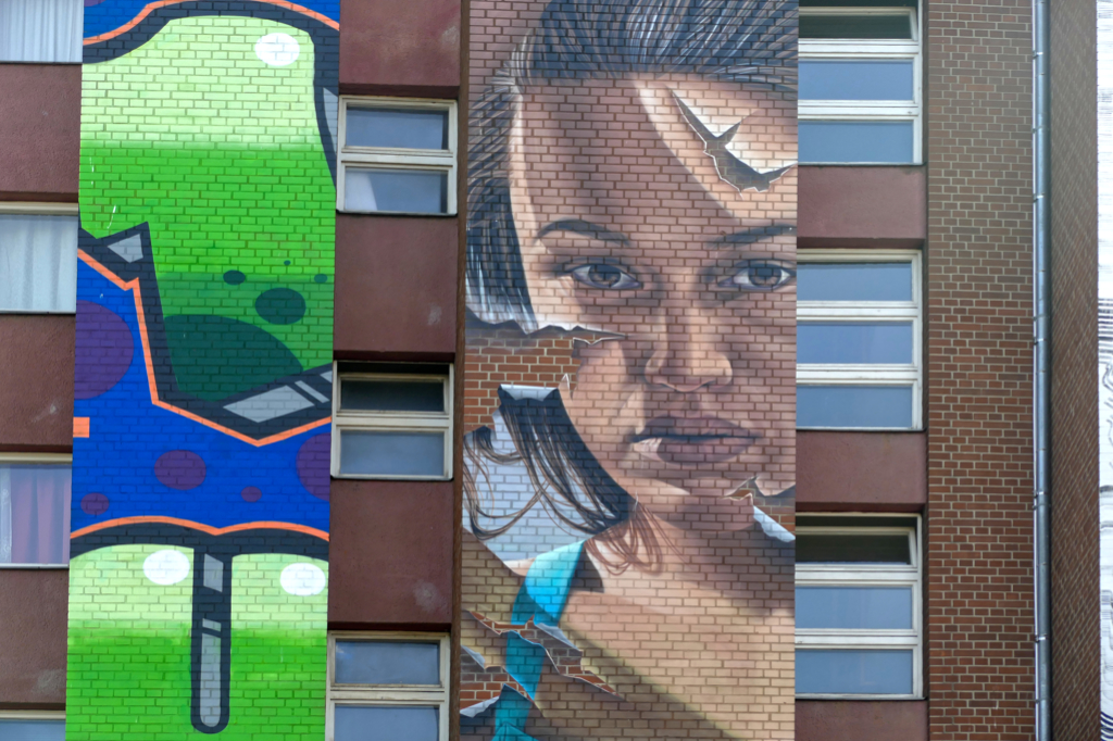Street Art Berlin - 1UP and JAMES BULLOUGH