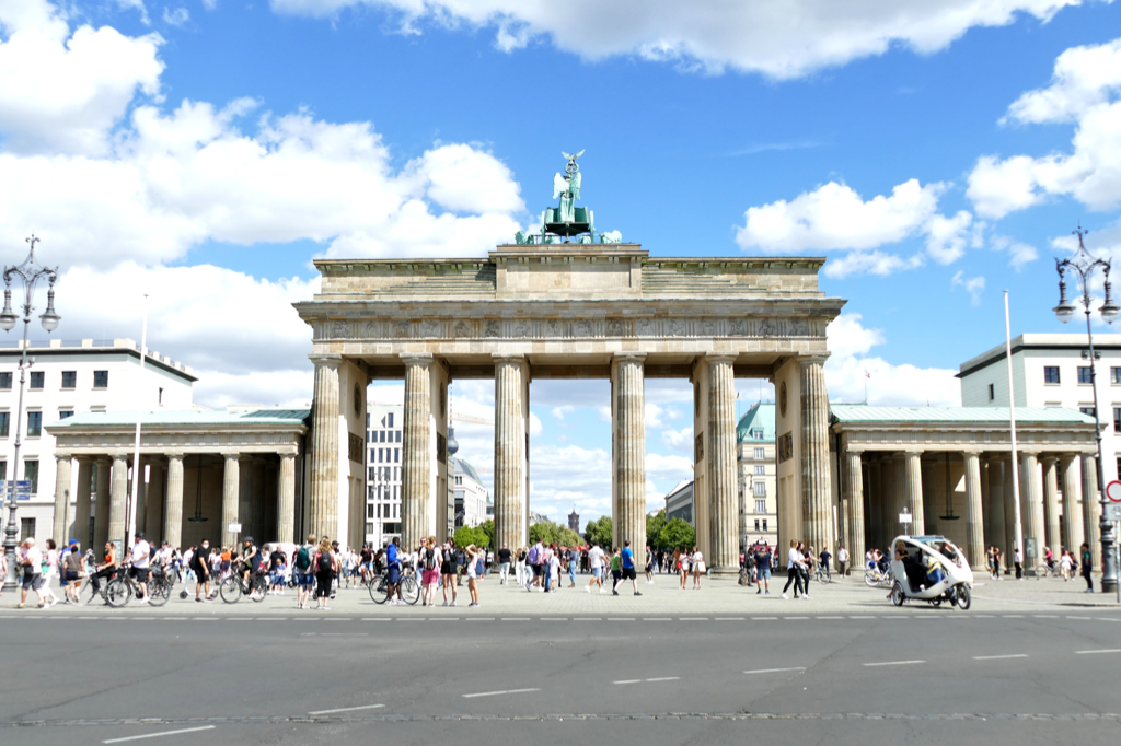 Brandenburg Gate visited during 24 hours in Berlin