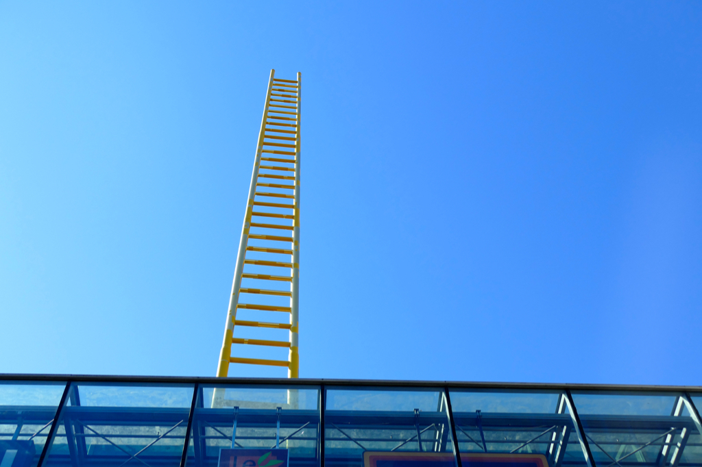 Golden ladder in Duisburg, the city that went from Steel to Style