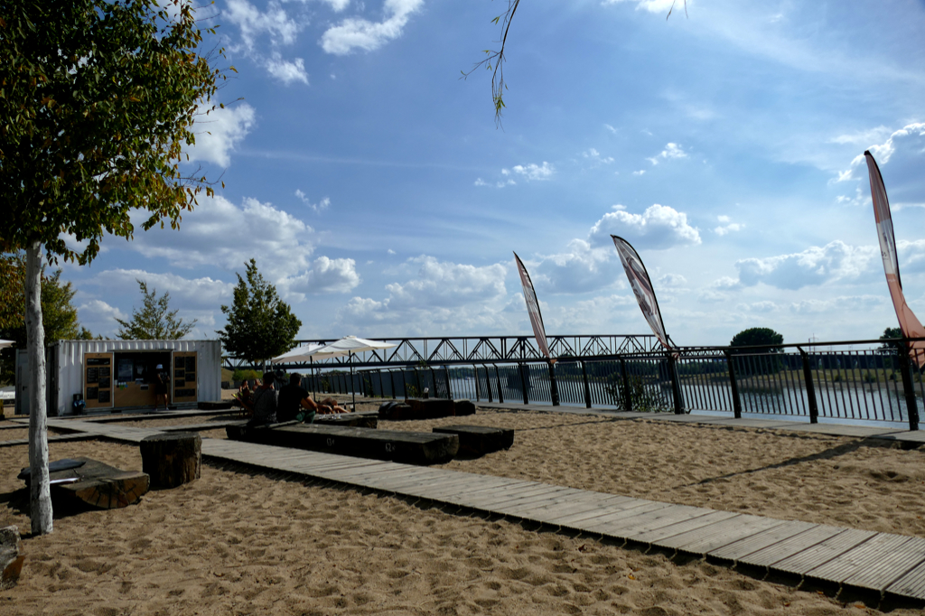 Beach club in Duisburg on the river Rhine