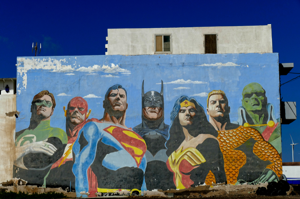 Mural "Justicia" by Pedro Mendoza Vera in Fuerteventura's capital Puerto del Rosario