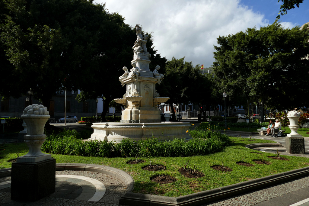 Plaza Weyler in Santa Cruz