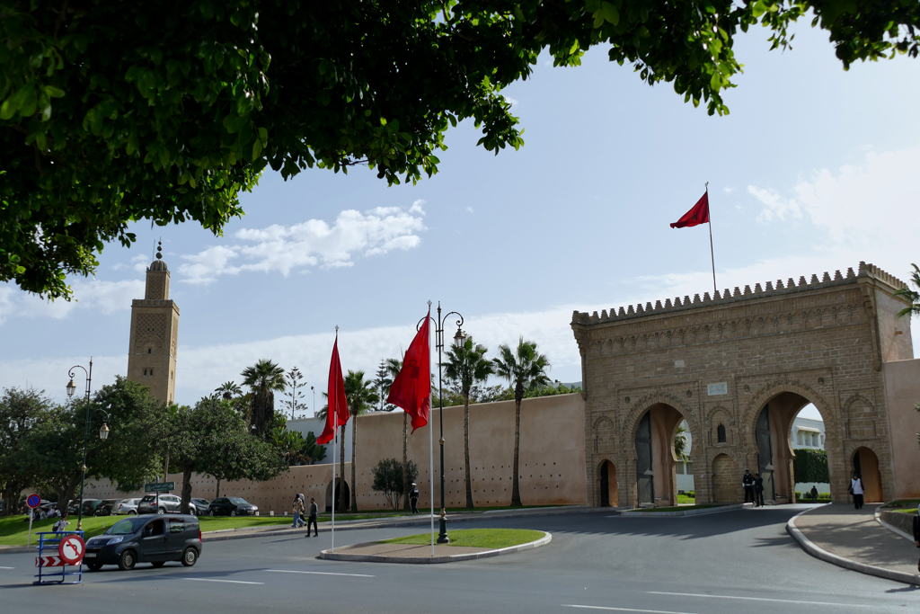 Bab Soufara and the Assounna Mosque which is one of the country's largest mosques.