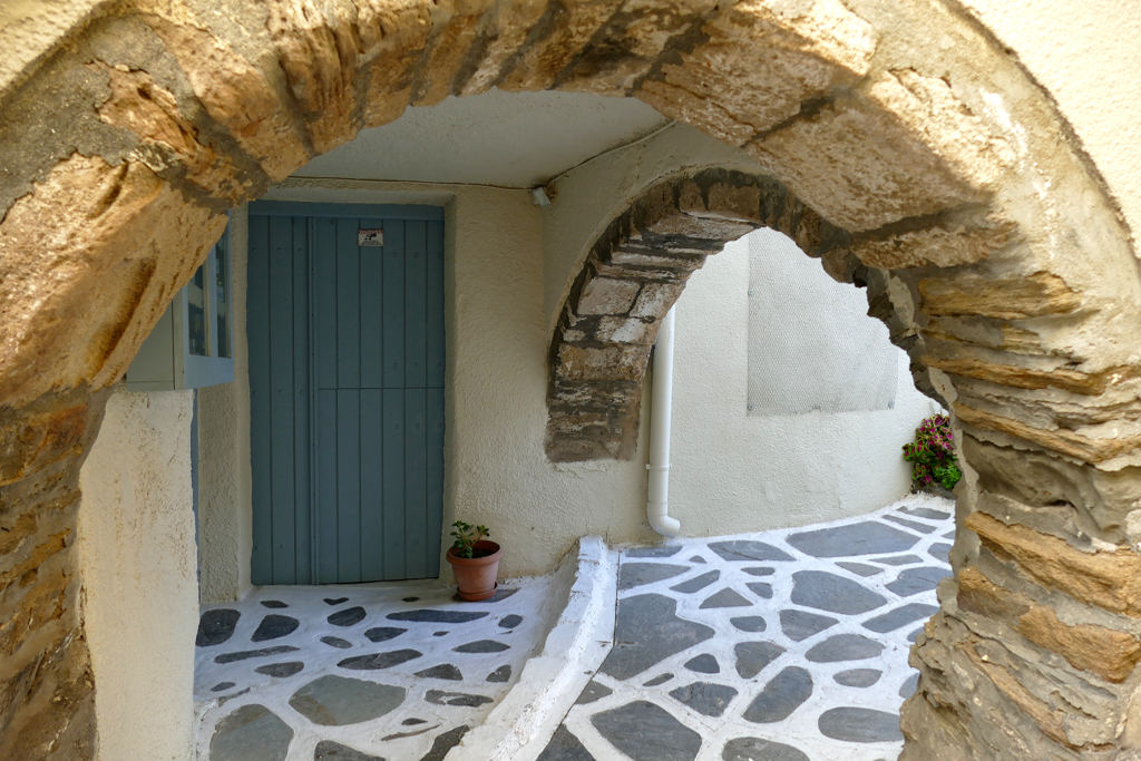 Low passage within the Naxos' castle.