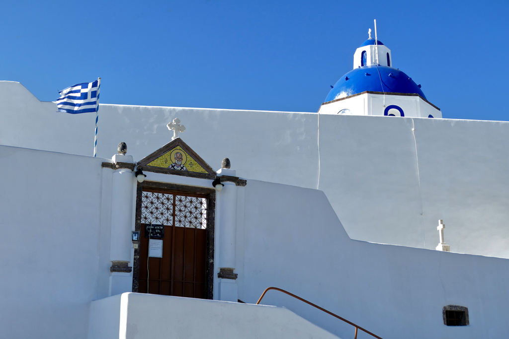 The monastery of Agios Nikolaos in Imerovigli, visited on a self-guided tour by public bus during three days on Santorini