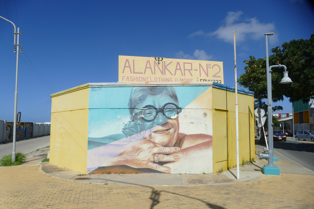 Alice van Romondt portraied by Portuguese muralist Odeith.