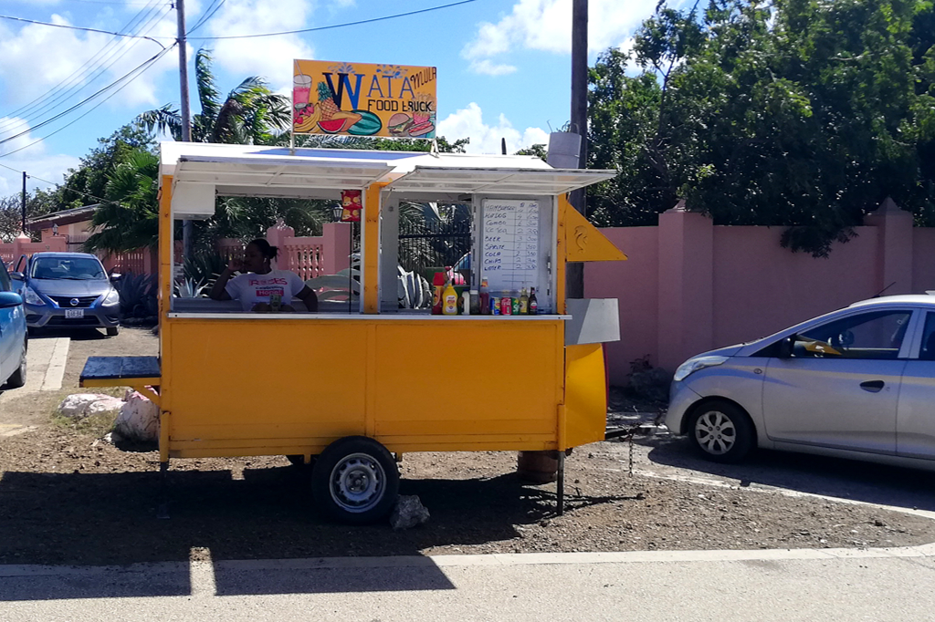 Food truck at Playa Kalki