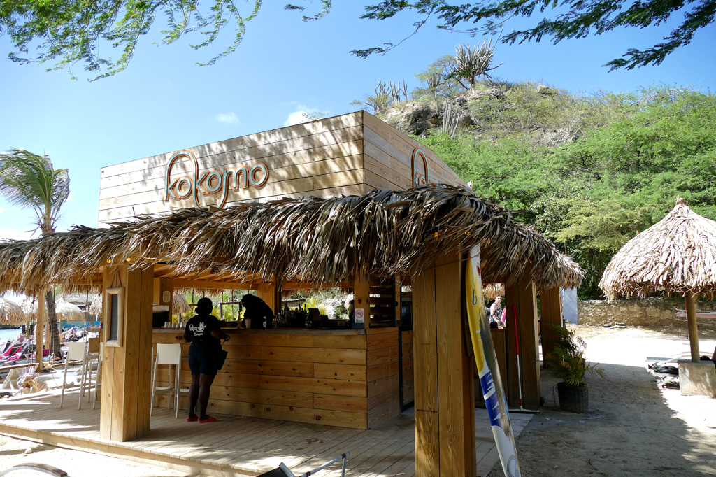 Bar in Kokomo Beach