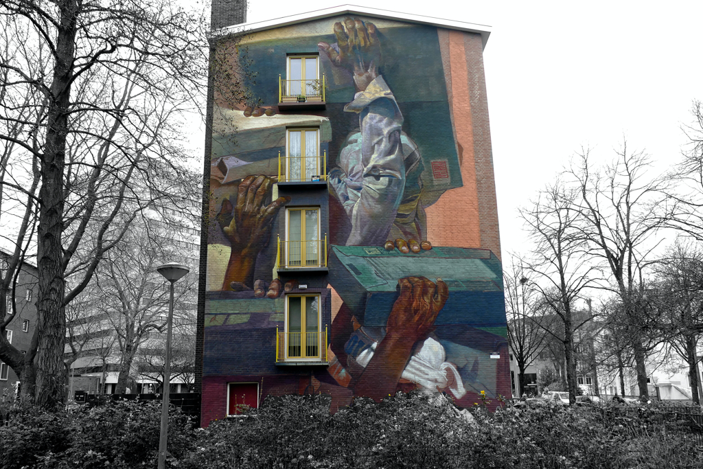 IF WALLS COULD SPEAK: The Best Street Art Project in Amsterdam: Case Maclaim (Germany) "CARRYING BELONGINGS