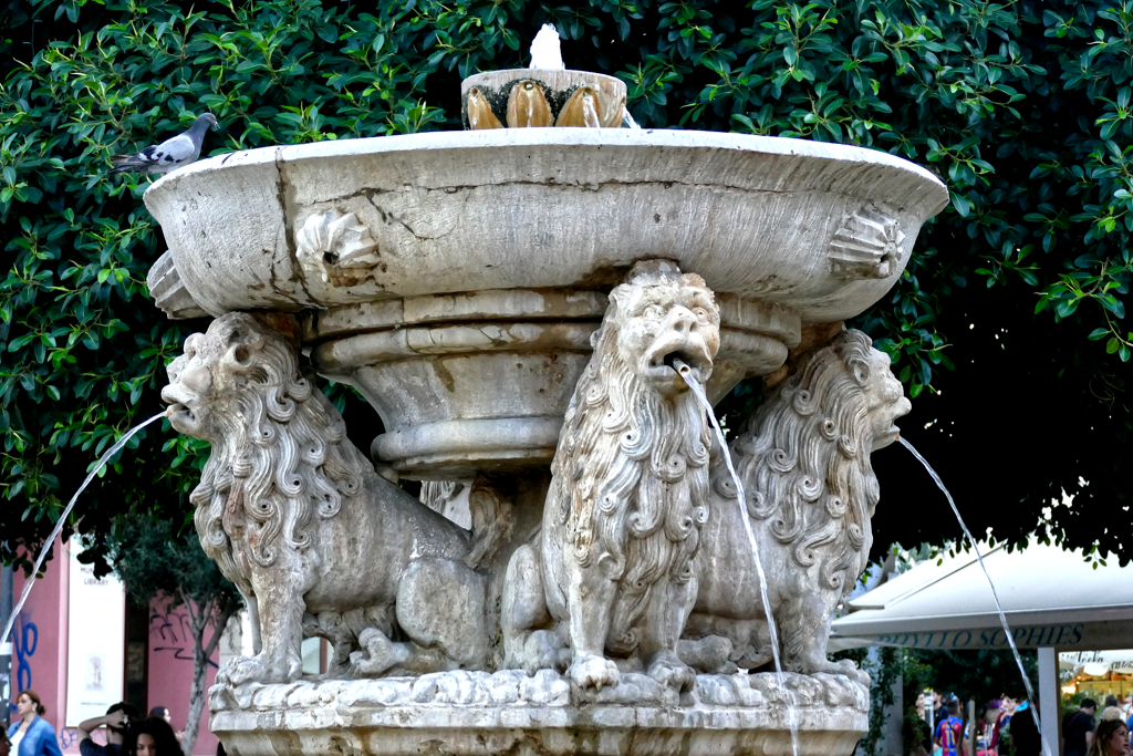 Morosini Fountain in the center of Heraklion