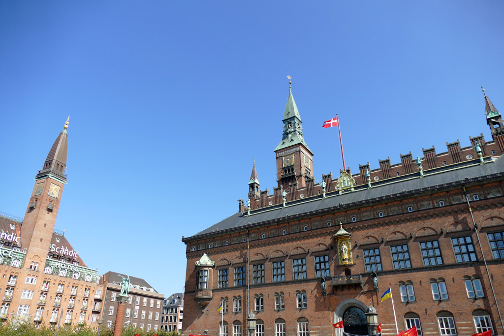 Copenhagen's city hall. To the left is the Scandic Hotel.