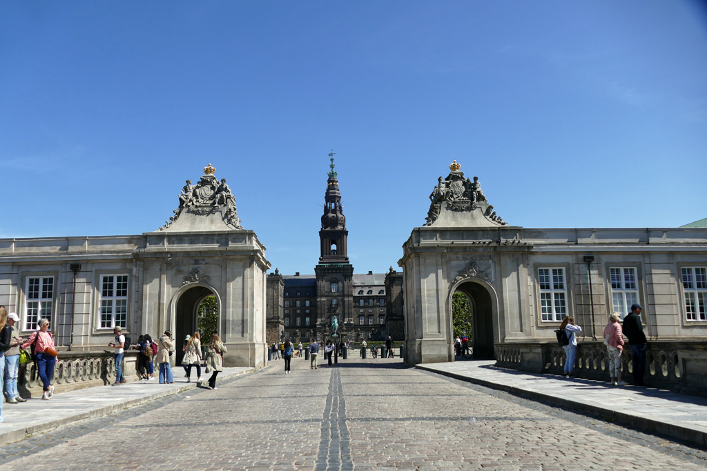 The Marblebridge crossing the Frederiksholms Canal to Christiansborg Palace.