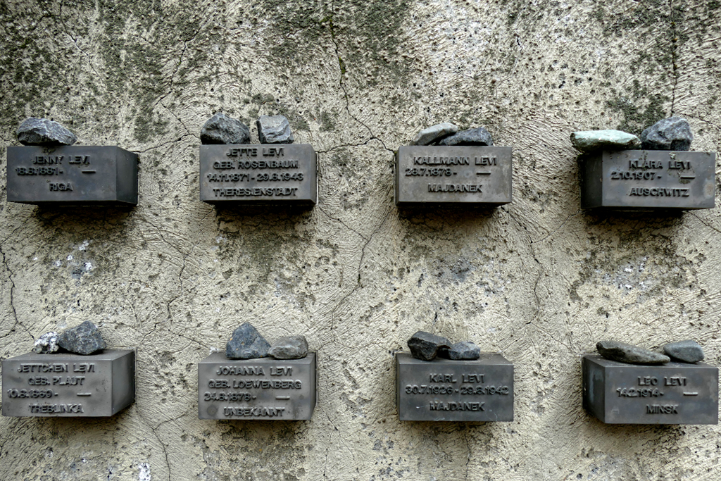 Tini gravestones of Jewish victims of the holocaust. Weekend Frankfurt 25 best things
