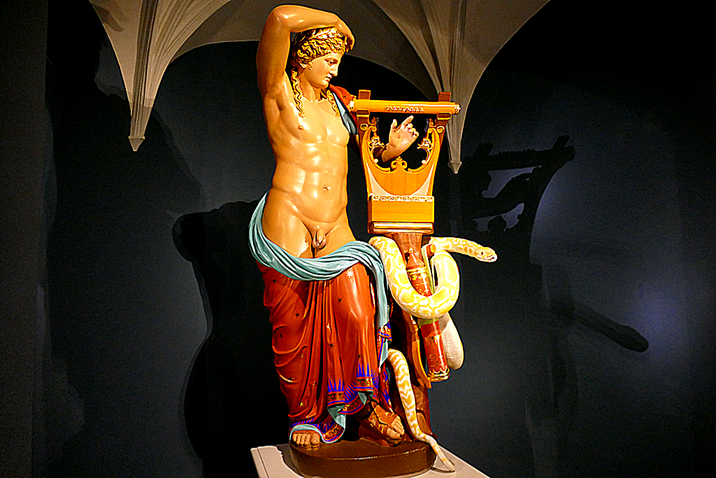 Partially animated statue of Apollo Kithara, the god of light, by Jeff Koons.