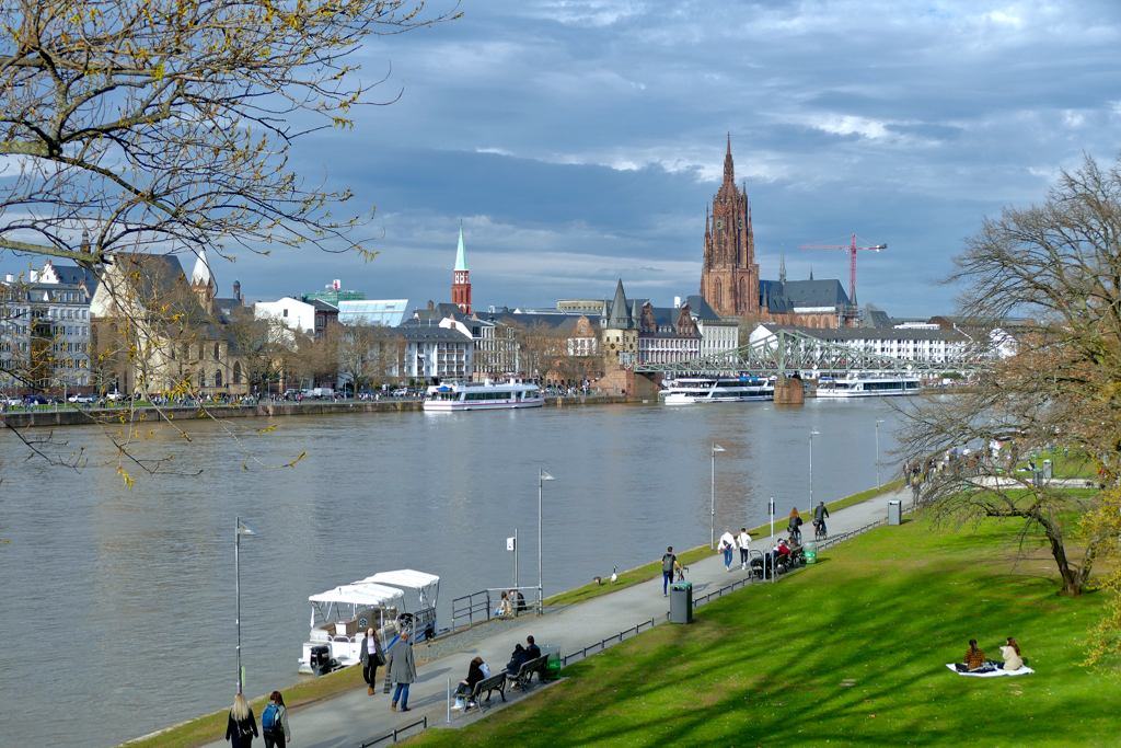 View of the Main River at Frankfurt. Weekend Frankfurt 25 best things