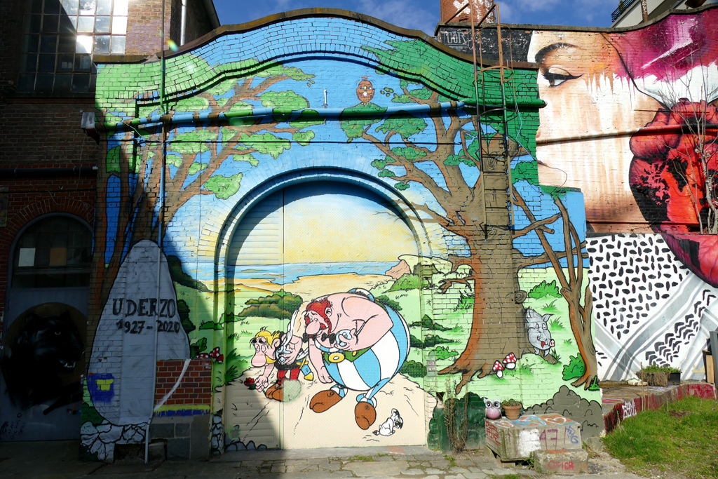 Mural at the Naxos Plant in Frankfurt.