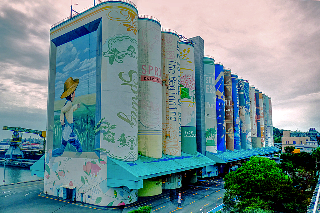 The World's Largest Mural in Incheon.