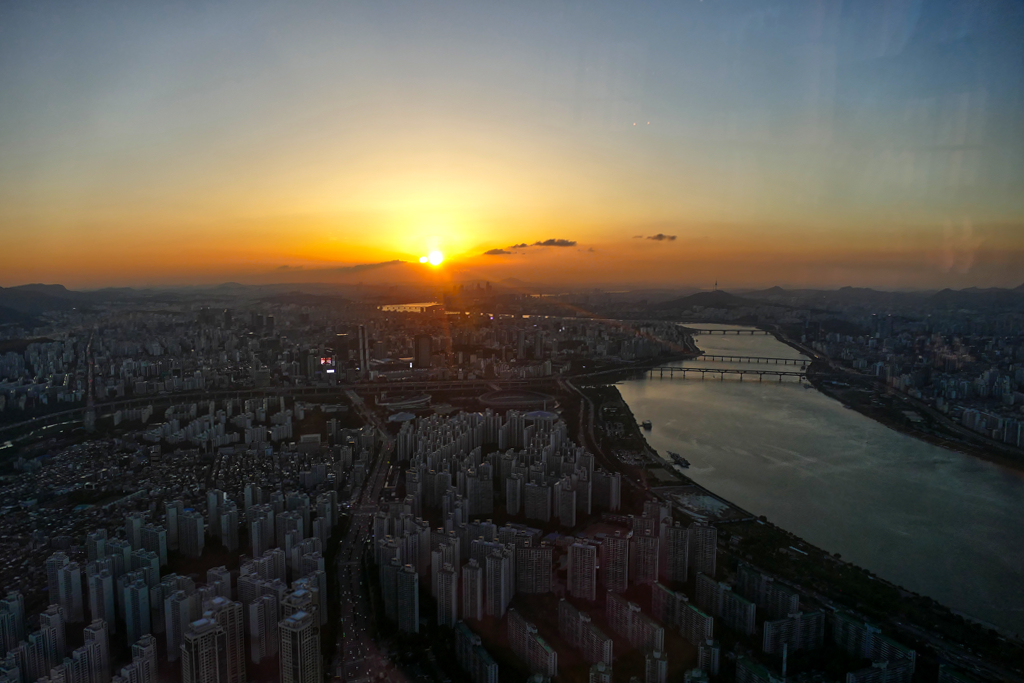 View of Seoul from the Seoul Sky at the Lotte Tower during sunset
