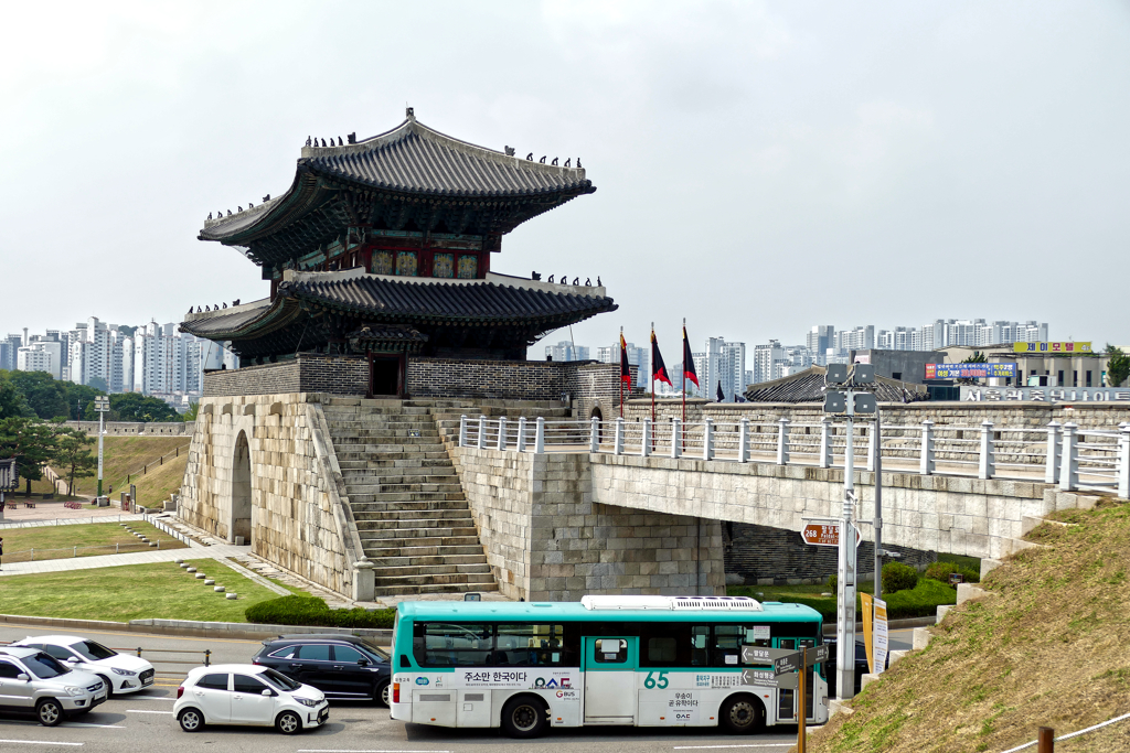 Janganmun Gate in Suwon.