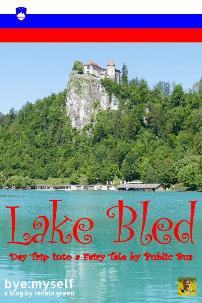 Lake Bled, idylically located in Slovenia's Julian Alps, can be easily visited for instance from Ljubljana on a day trip even by public bus. #bled #lakebled #daytrip #weekendtrip #ljubljana #slovenia #lake #mountains #byemyself