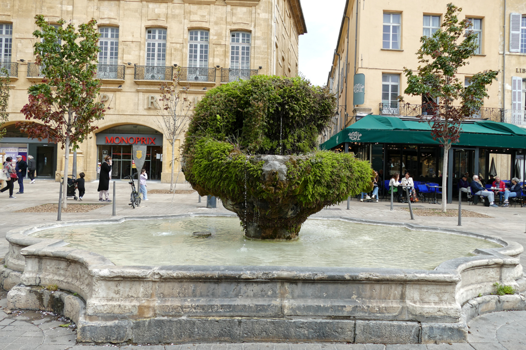 Fontaine des Neuf-Canons in Aix-en-Provence