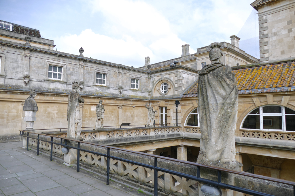  Roman Bath in Bath, the most beautiful city in Britain.