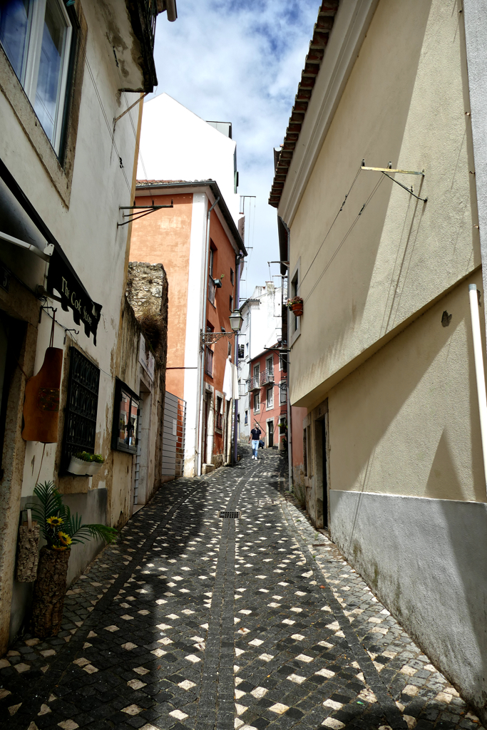 Rua do Espírito Santo in Lisbon